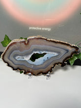 Load image into Gallery viewer, Druzy Agate Slice A