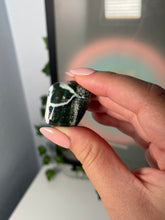 Load image into Gallery viewer, Green Sardonyx Tumbles