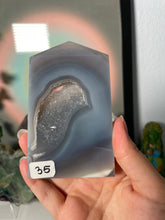 Load image into Gallery viewer, Agate Slice Towers