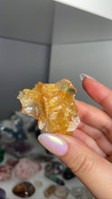 Load image into Gallery viewer, Peruvian Selenite #40