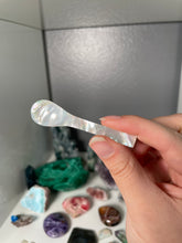 Load image into Gallery viewer, Mother of Pearl Spoon
