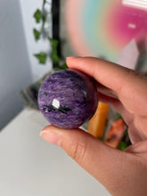 Load image into Gallery viewer, Charoite Spheres