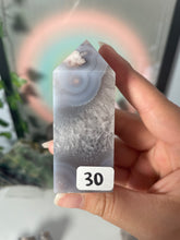 Load image into Gallery viewer, Flower Agate Towers