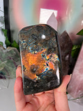 Load image into Gallery viewer, Labradorite Freeform #42