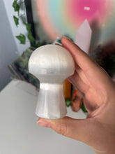 Load image into Gallery viewer, Selenite Mushrooms
