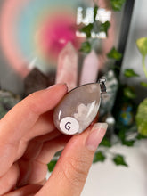 Load image into Gallery viewer, Flower Agate Pendant Necklace
