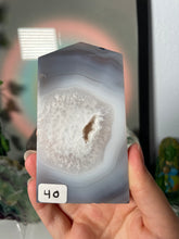 Load image into Gallery viewer, Agate Slice Towers