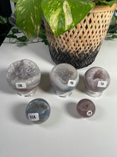 Load image into Gallery viewer, Druzy Agate Spheres