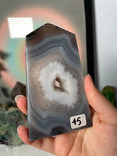 Load image into Gallery viewer, Agate Slice Towers