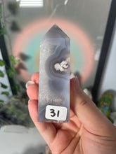 Load image into Gallery viewer, Flower Agate Towers