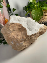 Load image into Gallery viewer, XXL Clear Quartz Geode #188