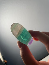 Load image into Gallery viewer, Mixed Color Mini Fluorite Palmstones