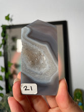 Load image into Gallery viewer, Agate Slice Towers
