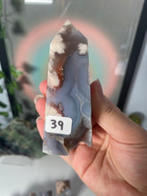 Load image into Gallery viewer, Flower Agate Towers