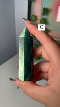 Load image into Gallery viewer, Flashy Labradorite Towers
