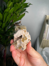 Load image into Gallery viewer, Yellow Barite #50
