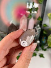 Load image into Gallery viewer, Flower Agate Pendant Necklace
